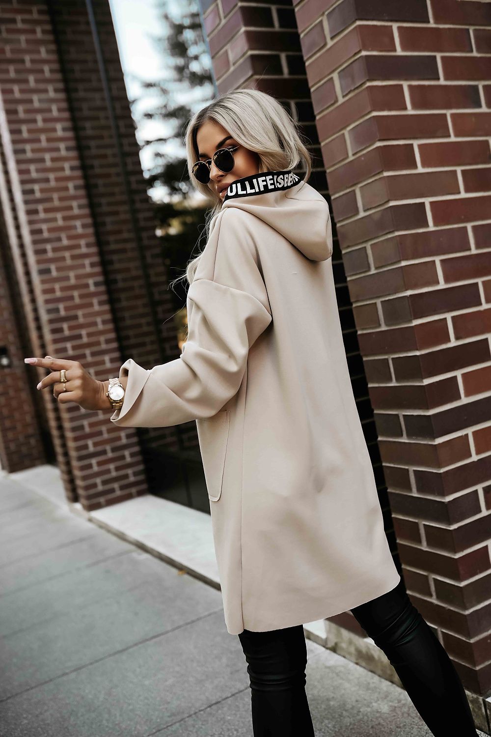 Coat model 218112 Numoco
