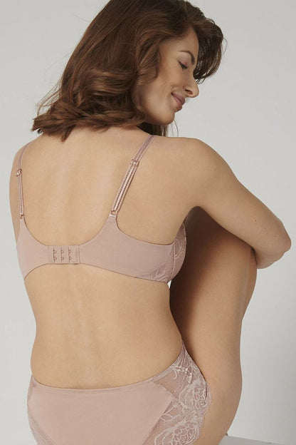  Padded bra model 229357 Triumph 