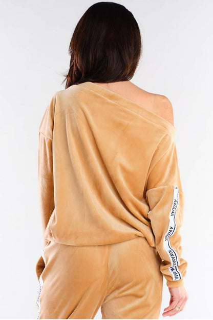  Sweatshirt model 154808 awama 