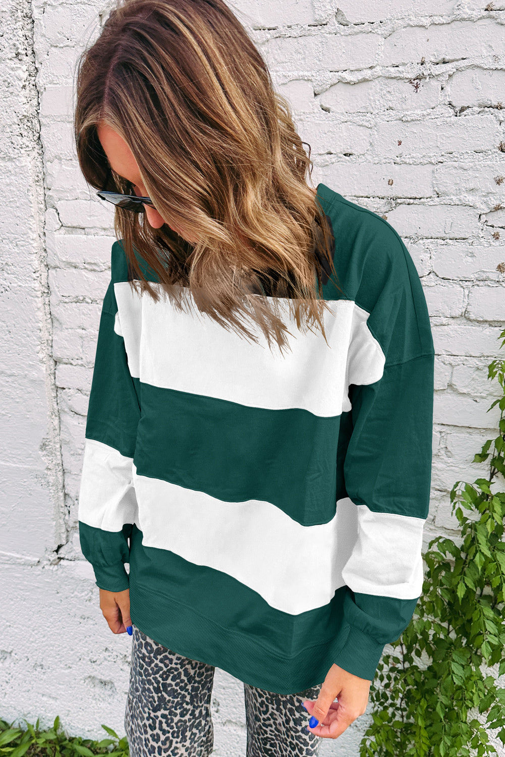 Evergreen Colorblock Drop Shoulder Baggy Sweatshirt